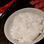 焼肉菜包 朴然 - たぶんライス（中）　２５３円