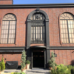 Peter Luger Steak House Tokyo - 店舗入り口