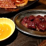 焼肉菜包 朴然 - 牛レバー塩ゴマ油　５７２円