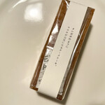 Cafe and factory PaLuke - 植村さんのチーズケーキ
                        ラムレーズンバータイプ
                        380円