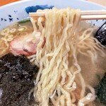 竹打ち麺工房 たかまる - 麺リフト