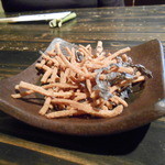 草季庵 - お通しは、蕎麦をあげたもの