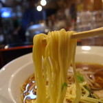 秀ちゃんラーメン - 麺持ち上げ～