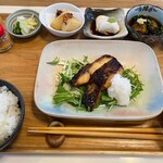 おいしいお酒とぽかぽかご飯 ふたば食堂 - 料理写真:ランチ限定御前の黒ムツの西京焼き