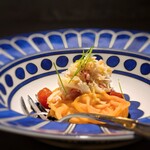 TOSAGE - 毛蟹がしっかりと主張され、蘭王の濃厚さで全体を包み込んでいるようなパスタ。シシリアンルージュのトマト感でバランス良く美味しいものでした。
