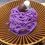 石窯 焼き芋 きょうもいも - 紫芋･栗･南京モンブランパフェ1,200円✨鮮やかな紫芋はバター香るスイートポテト感。生クリームや南瓜プリン、カリ＆サクの大学芋が入ってトップには栗の甘露煮。贅沢さなパフェ仕立てです。