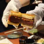 蕃 YORONIKU - シャトーブリアンのロゼカツサンド