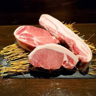 やんばる島黒豚あぐー