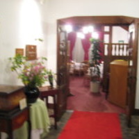 ダイニングルーム - 店舗入り口付近