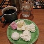 good spoon pizzeria&cheese - 本日のチーズ　時計回りに　紫芋のクリームチーズ・レモンモッツァレラ・ストラッチャテッラ・マスカルポーネ・フロマージュ