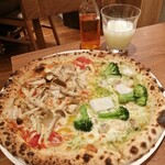 good spoon pizzeria&cheese - たっぷりきのこのボスカイオーラ/シーフードジェノベーゼ