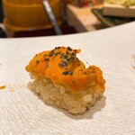江戸前寿司 すし福 - ウニ握り