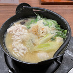 庄や - 痛風小鍋〔カキ・あん肝・タラ白子〕