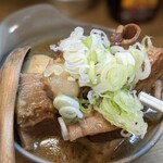 煮込 蔦八 - 溢れんばかりすな♪