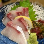 煮込 蔦八 - 日本の酒場に刺し身は欠かせないなあ