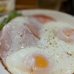 煮込 蔦八 - ハムエッグは正義！