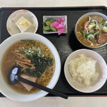 Otafuku Shokudou - ラーメンともつ煮のセット