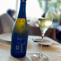 ラ・テラス イリゼ - 先ずは、シャンパン「Espit」とノンアルコールジュースで乾杯♫