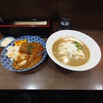 ヌードル＆スパイスカレー 今日の1番 - 