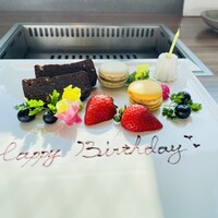 焼肉うしごろ 新宿三丁目店 - 誕生日お祝いは無料でデザートプレートをくれる