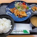 小栗 - 生姜焼き定食600円税込