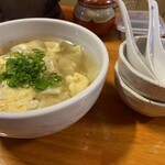 神餃子 - エビワンタンかい卵スープ