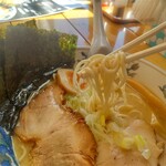 お食事処 さつき - 低加水の白い麺