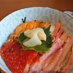 海鮮丼・定食 凪 - 巴丼（カニ、イクラ、ウニ）