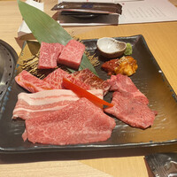 近江うし焼肉 にくTATSU 銀座店 - 