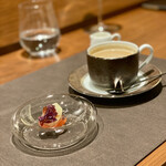 Kumazawa - 食べられるバラ