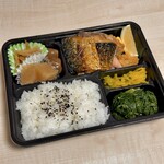 馳走処 頂 - 鯖塩焼き定食(\1,650)　テイクアウト