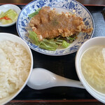 Chuugoku Shuka Shige - 国産鶏もも肉の1枚揚げ