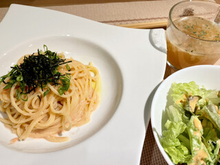 Kafe Dainingu Saiun - 明太子クリームパスタ（サラダ・スープ付き）880円