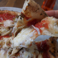 イゾラ スメラルダ - ビアンケッティ；生地はわずかに厚みあり