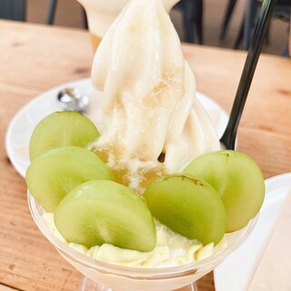 葡萄屋コウフ パークカフェ&キッチン&マルシェ_1