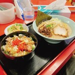 前略 - Bセット（チャーシュー丼とラーメン）