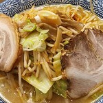 長州ラーメン万龍軒 - 油が多いｗ