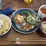 CAFE Mojo - 玄米ごはんのマクロビオティックなミニ定食