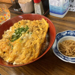 お食事処　丸万 - 小鉢要らない、味噌汁と香の物が欲しいね。
