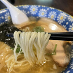 Jikasei Men Kamikaze - 塩ラーメン　麺