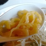 喜多方 満喜 - 朝日屋さんの平打ち中太麺