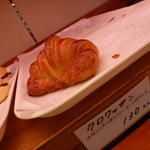 ぐうちょきパン - クロワッサン　１３０円　CP良
