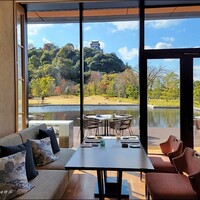 Indigo Home Kitchen Yamateras - 窓の向こうには国宝犬山城