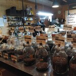 Wood Wood Coffee Roast Service - 店内