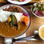 2種の合盛カレー　1,458円