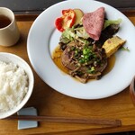 189903384 - 鹿肉のハンバーグ（きのこソース）1,408円