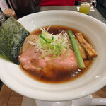 サッポロ ラーメン ハチ - 札幌中華蕎麦（醤油）