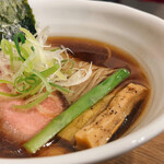 サッポロ ラーメン ハチ - 札幌中華蕎麦（醤油）