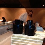 串揚げ×おばちゃん割烹 経堂 ただいま - 店内でーす