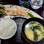 AQUA DINING CAFE 瓢黎 - ご飯と味噌汁　ご飯は羽釜炊きおかわり可